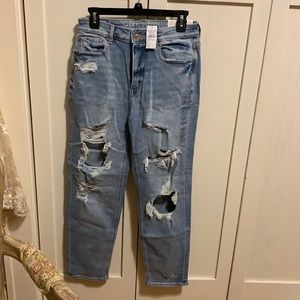 NWT American Eagle mom jean sz 6 stretch